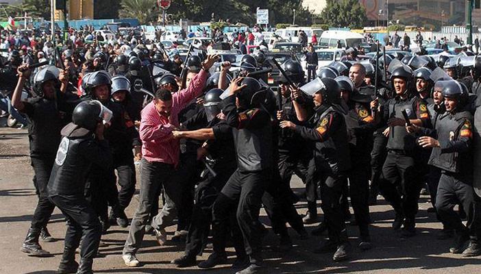 “فورين آفيرز”: العامان المنصرمان الأكثر قمعًا في تاريخ مصر