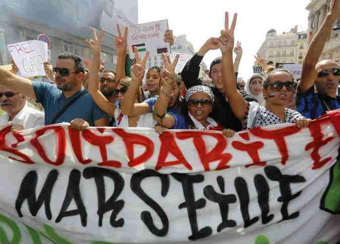 مسيرة تصامنية مع غزة بـ”فرنسا”