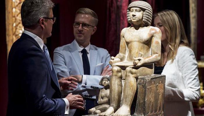 خبراء: بيع تمثال “سخم كا” بـ 16 مليون إسترليني وسط إهمال حكومي