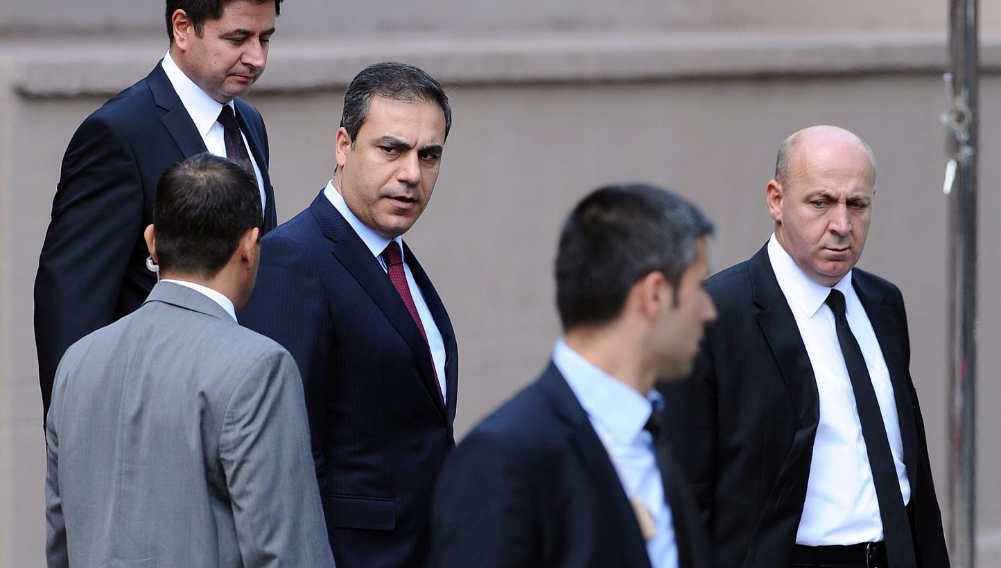 حينما استهزأ مرسي بمبعوث أردوغان!