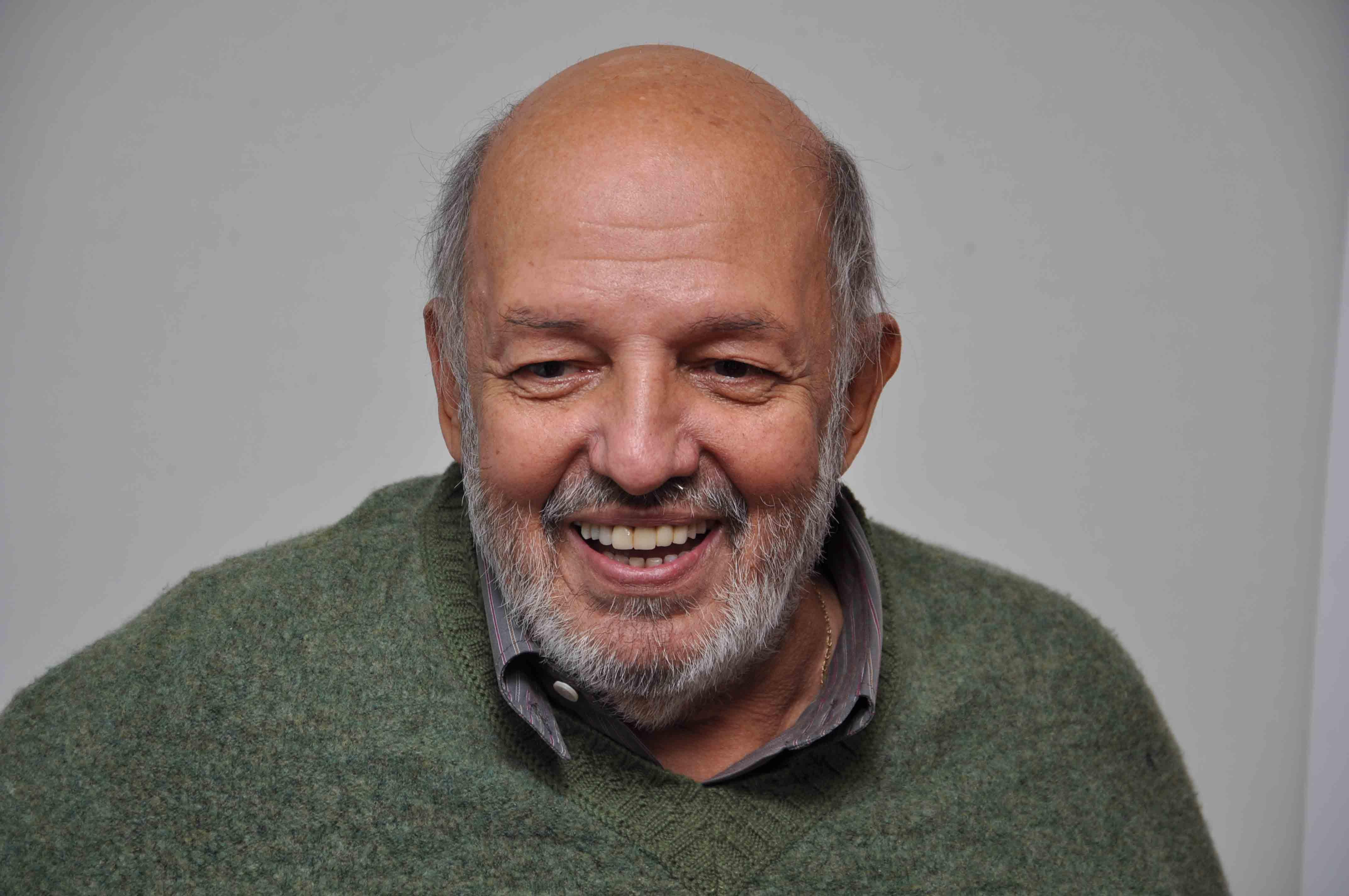 وفاة المخرج الكبير “محمد خان” عن عمر 74 عامًا