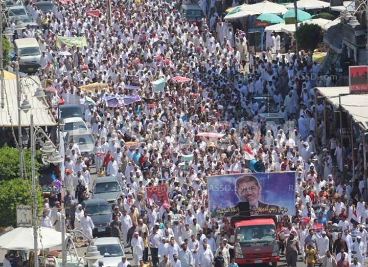 الملايين تخرج في جميع المحافظات رفضا للانقلاب