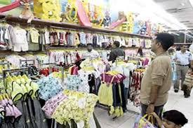 ارتفاع أسعار ملابس العيد ..الانقلاب يفسد الفرحة