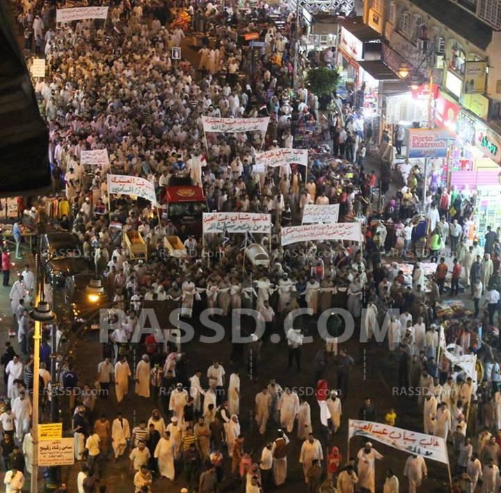 مسيرة بالنعوش الرمزية لرافضي الانقلاب بالإسماعيلية