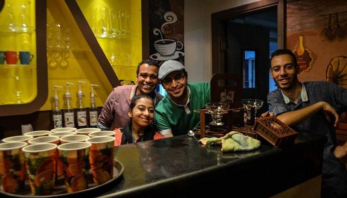 “كافيه” أحمد يونس يوقف برنامج “على القهوة”