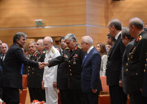 إقرار قانون جديد لإنهاء الدور السياسي للجيش التركي