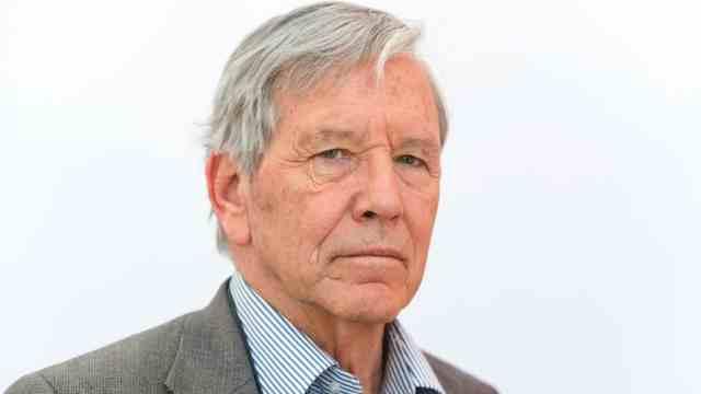 “عاموس”: “إسرائيل” أفرطت في العدوان ولابد من هجمات محدودة