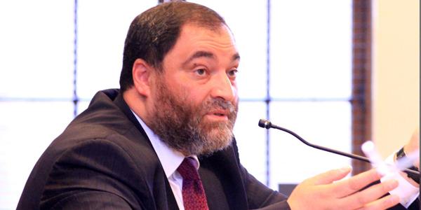 خفاجي: بمجرد ترديد اسم “مصر” في الخارج يبدأ الدعاء لها