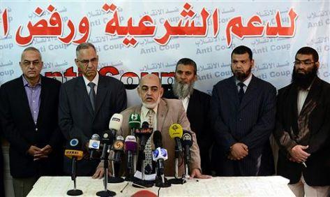 أحزاب دعم الشرعية ترفض مبادرة “نافعة” وتدعو لمواصلة الثورة