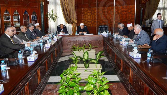 الأزهر يمنح طلاب الثانوية بسيناء وحلايب وشلاتين 5% زيادة في المجموع