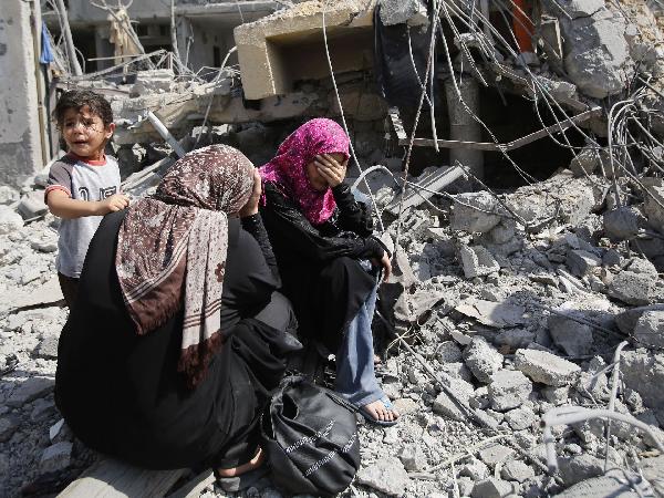 استشهاد 7 فلسطينيين جراء غارات الاحتلال فجر اليوم