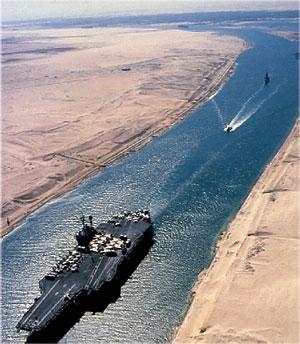 سياسيون:قناه السويس في عصمة الكفيل السعودي والجيش قبض المهر