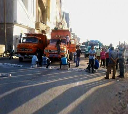 إغلاق طريق ميامي احتجاجا علي قطع مياه الشرب بالإسكندرية