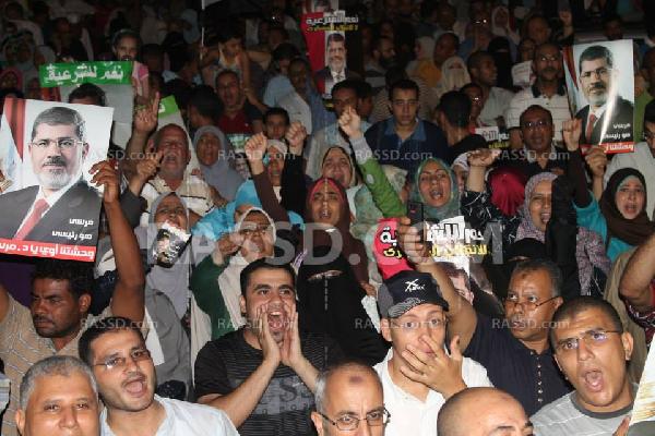 عاجل.. اعتداء الشرطة والبلطجية على متهجدي القائد إبراهيم