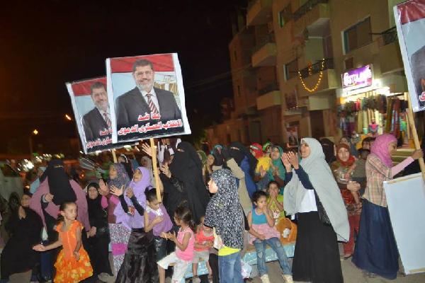 مؤيدو الشرعية بالوادي يهتفوا ضد السيسي على أنغام العيد