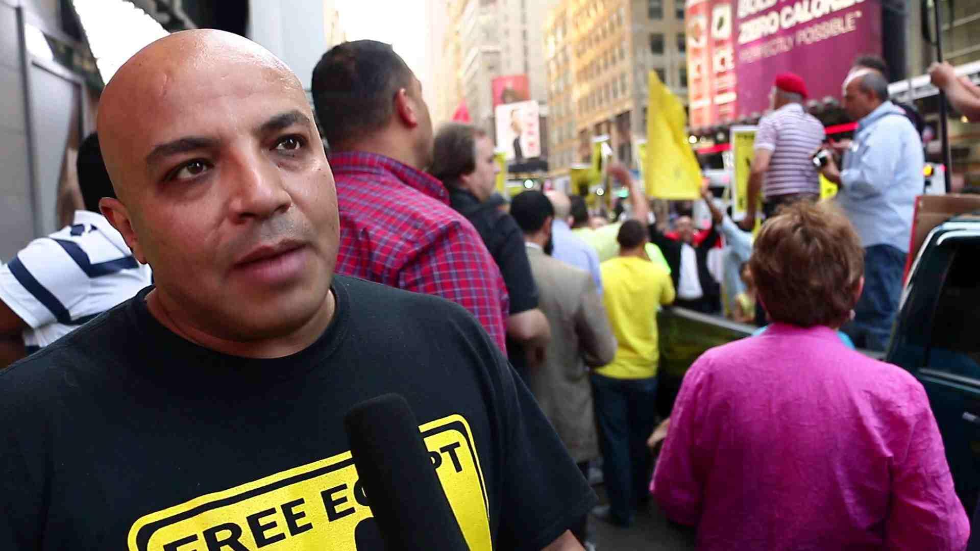 بالفيديو..مشاجرة بين مواطن ومنظمي احتفالية “التفريعة” بأميركا