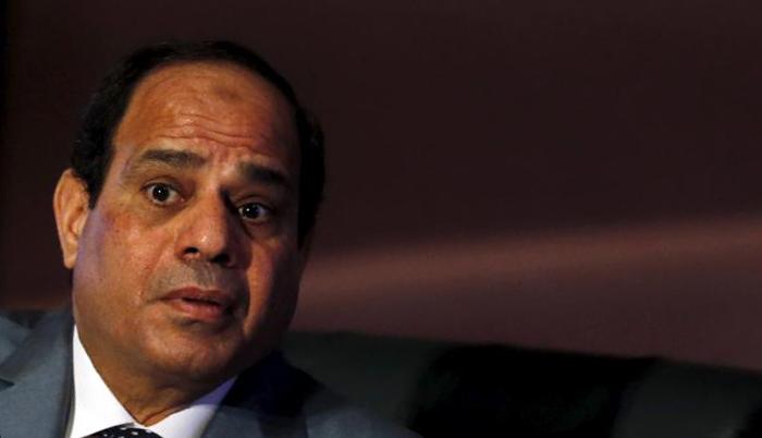 من مصعد ألمانيا لكراكة قناة السويس.. نحس السيسي يصيب من يقترب منه