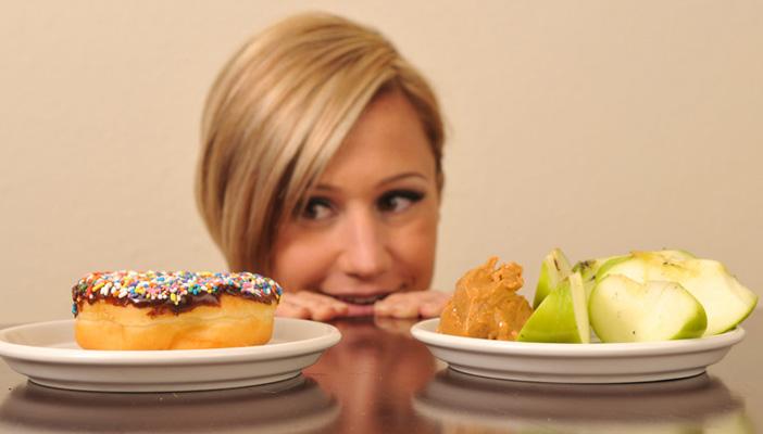 بالصور.. أطعمة ومشروبات تشعرك بالندم بعد تناولها