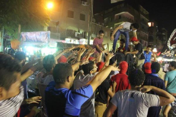 مسيرة لأولتراس أحرار في “امبابة” تنديدًا بالعدوان على غزة