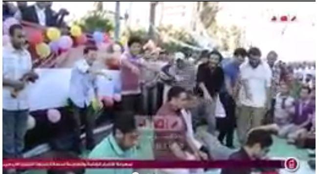 “إنجازات العسكر”..عرض لشباب ضد الانقلاب بالاسكندرية