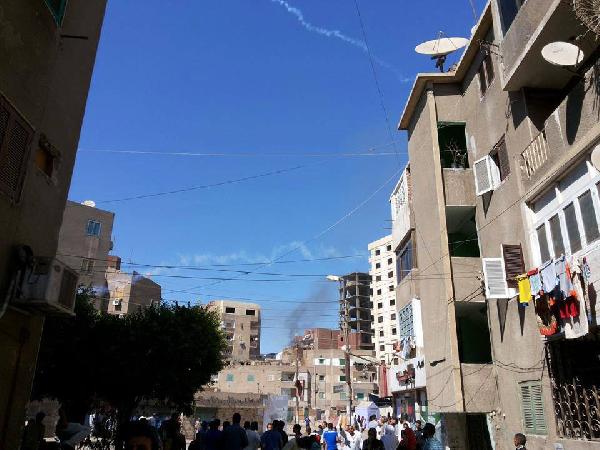 الأمن يطلق الغاز والخرطوش على مسيرة رافضي الانقلاب بالفيوم