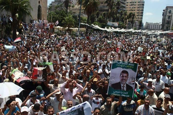 الآلاف أمام «القائد إبراهيم» بالأسكندرية للمطالبة بعودة الشرعية