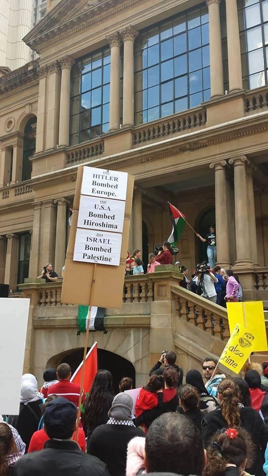 مظاهرة في “أستراليا” تنديداً بالعدوان الصهيوني علي”غزة”