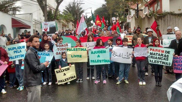 تظاهرة في “البرازيل” تنديدا بمجازر الاحتلال في “غزة”