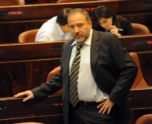 الكنيسيت يفرض تعتيمًا إعلاميًا على نقاشاته حول مصر وسوريا