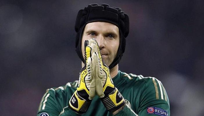 مورينيو: لدينا حارس كبير.. تشيلسي لا يعاني بعد رحيل “تشيك”