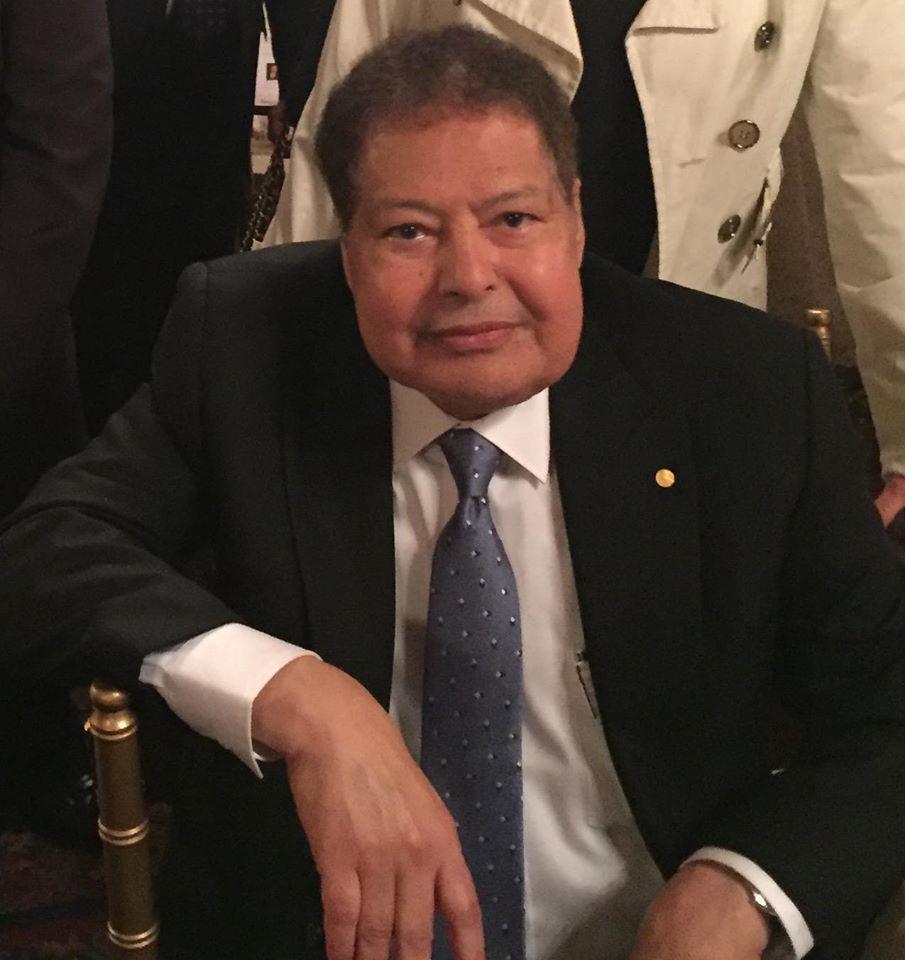 قبل زويل.. أشهر 10 شخصيات مصرية خلدتهم طوابع البريد