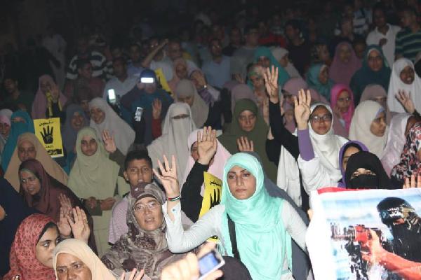 مسيرة مناهضة للانقلاب بالأسكندرية