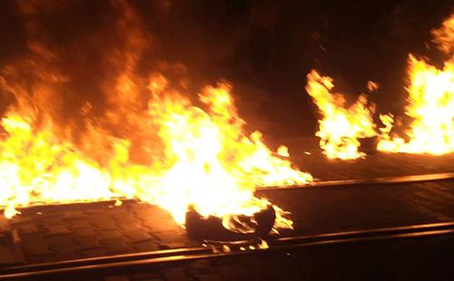 عاجل| مجهولون يقطعون شريط السكة الحديد ببني سويف