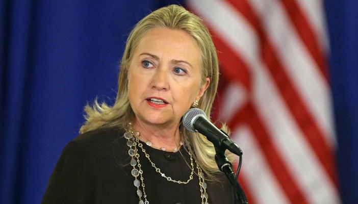 للمرة الأولى.. كلينتون تخسر صدارة المرشحين الديمقراطيين