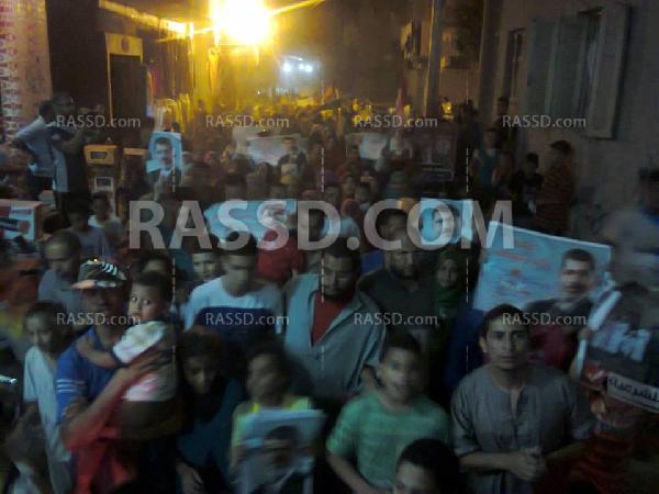 مسيرة مؤيدة لمرسى بإحدى قرى بنى سويف