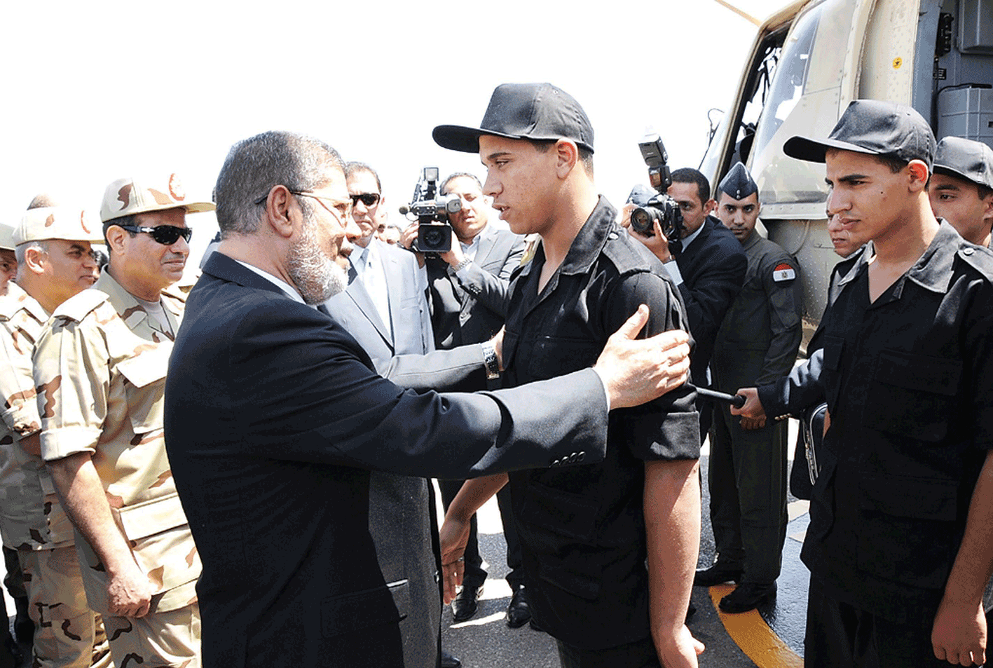 مفاجأة..السلفية الجهادية بسيناء هم وسطاء تحرير الجنود المختطفين