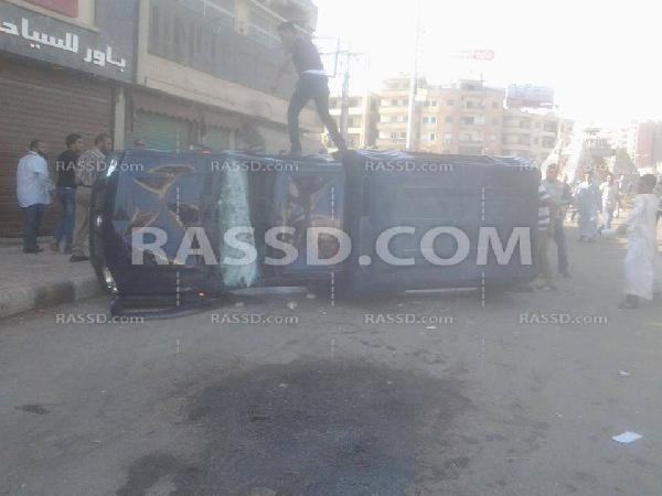 مراسلنا بسوهاج: تكسير عربيتن شرطة واحتجاز عسكريين