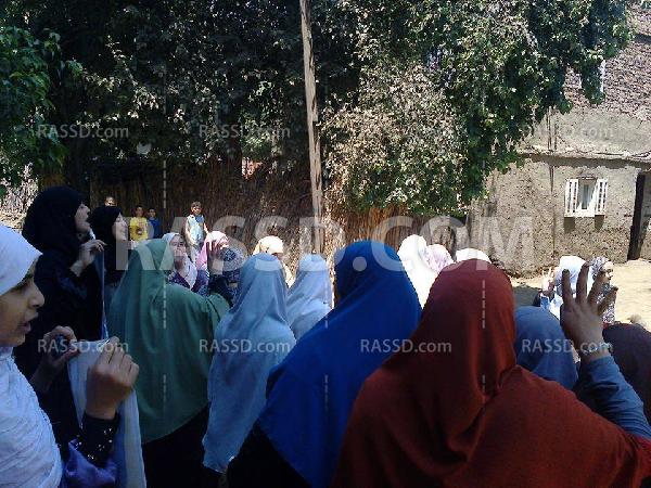 وقفة لـ”نساء ضد الانقلاب”أمام منزل شهيد بـ”أشمون”في المنوفية