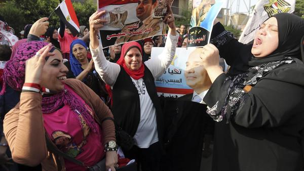 “حريم السيسي” تثير أزمة لـ “البديل”.. والبلشي يتبرأ من الصحيفة