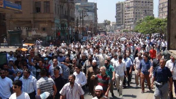 الآلاف يشيعون شهيد مذبحة رابعة بطنطا