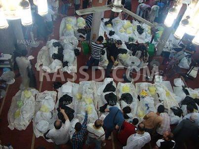 عاجل..قوات الأمن تعتقل أهالي الشهداء أمام مسجد الإيمان