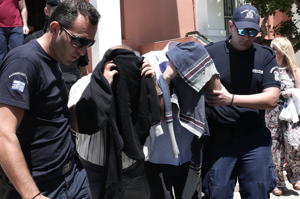 تركيا تطالب اليونان بتسليم  8 عسكريين هربوا إلى أراضيها