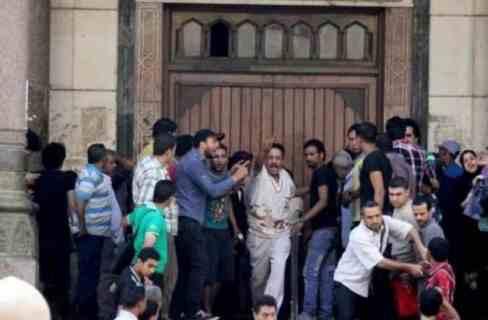 بداية إطلاق الرصاص الحي على المتظاهرين في مذبحة رمسيس