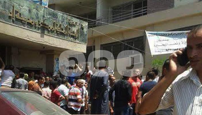 شباب مدينة إدكو يتظاهرون للمطالبة بالتعيين بشركة “pp”