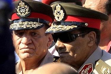 مبارك والجيش والشرطة بالفم المليان: ثورة يناير مؤامرة