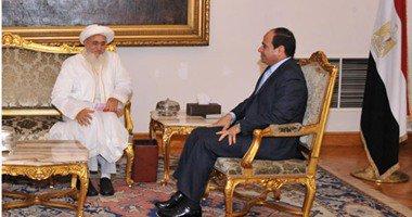 “زعيم البهرة” يمنح السيسي 10 مليون جنيه