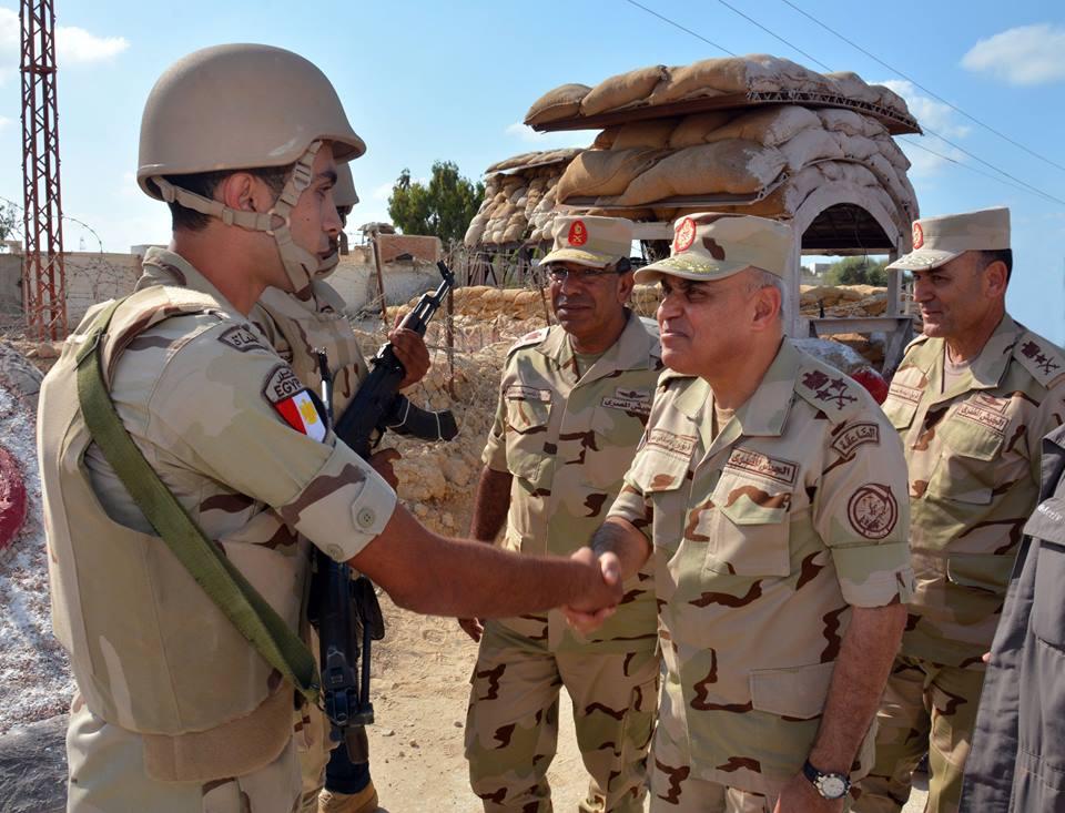 على نهج السيسي.. صدقي صبحي يعلن مجابهة “قوى الشر” في سيناء