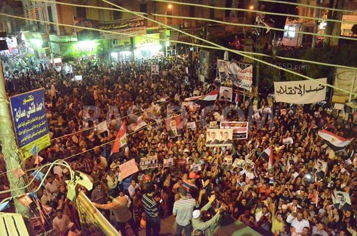 بث مباشر لتظاهرات رافضي الانقلاب وكسر حظر التجوال بالمنيا