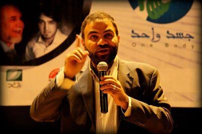 خالد أبو شادي: الحاكم الذي يقتل شعبه ليس جديراً بهم