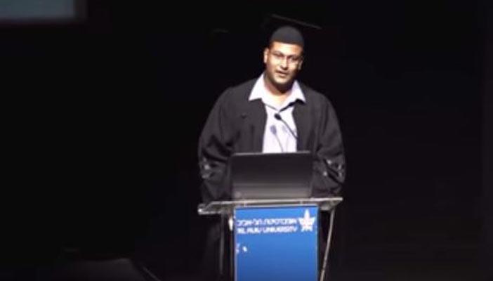 بالفيديو.. شاب مصري بحفل تخرجه في تل أبيب: إسرائيل جنة الله على الأرض